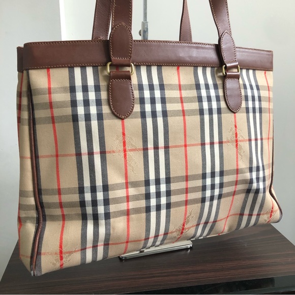 Vintage Classic Large Burberry Tote - Picture 4 of 16